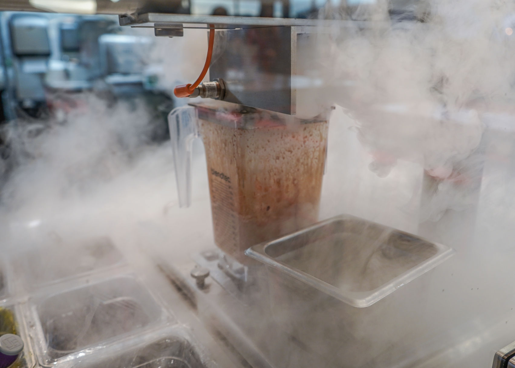 Atomic Burger 4 - Milkshake 3.jpg
